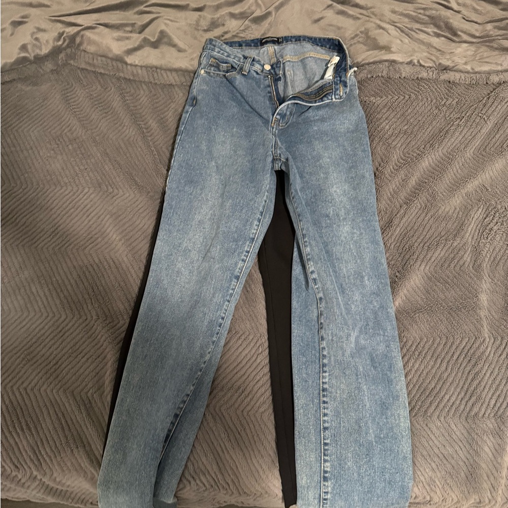 PrettyLittleThing Blue Flare & Wide Leg Jeans